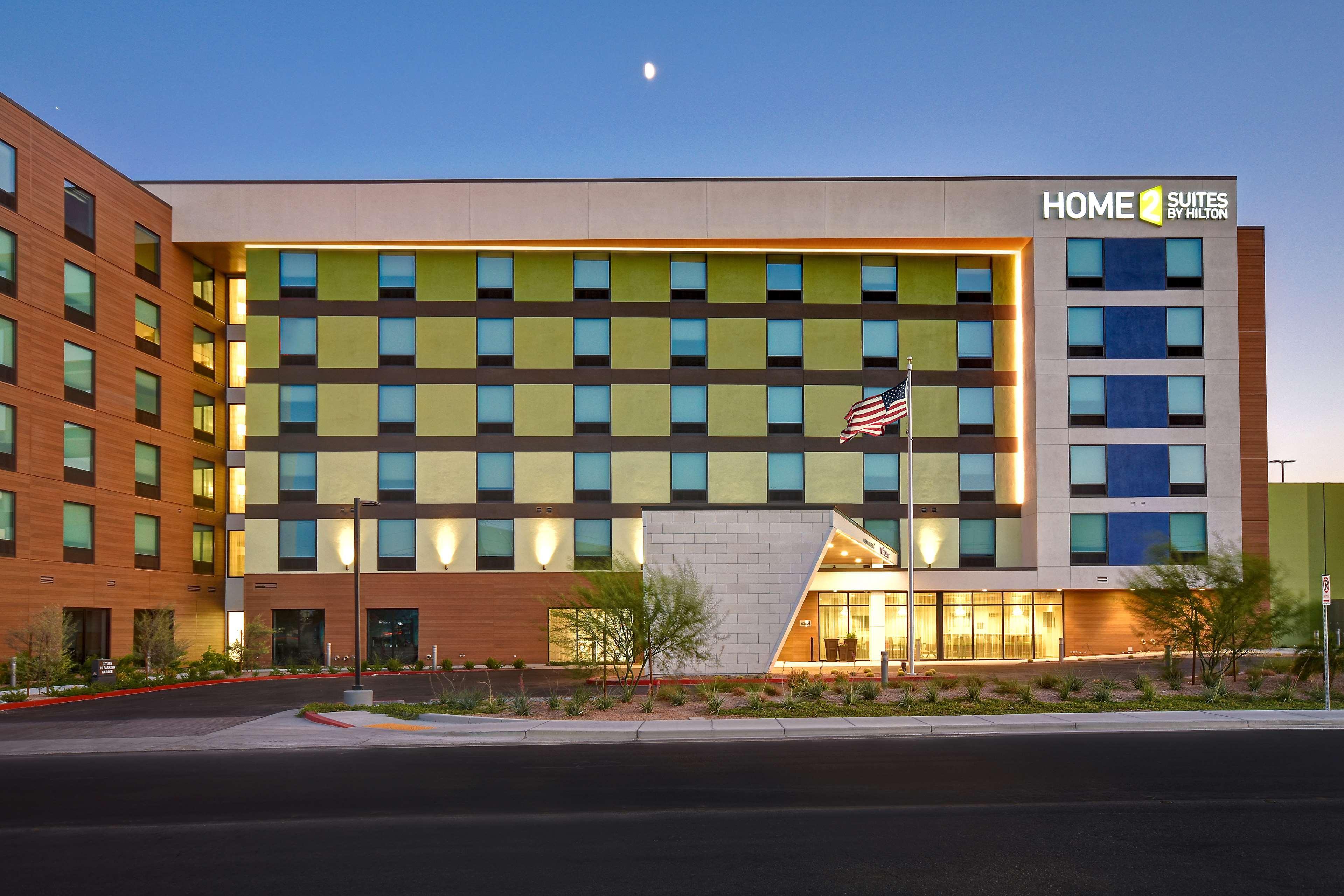 Hampton Inn & Suites Las Vegas Convention Center - No Resort Fee المظهر الخارجي الصورة