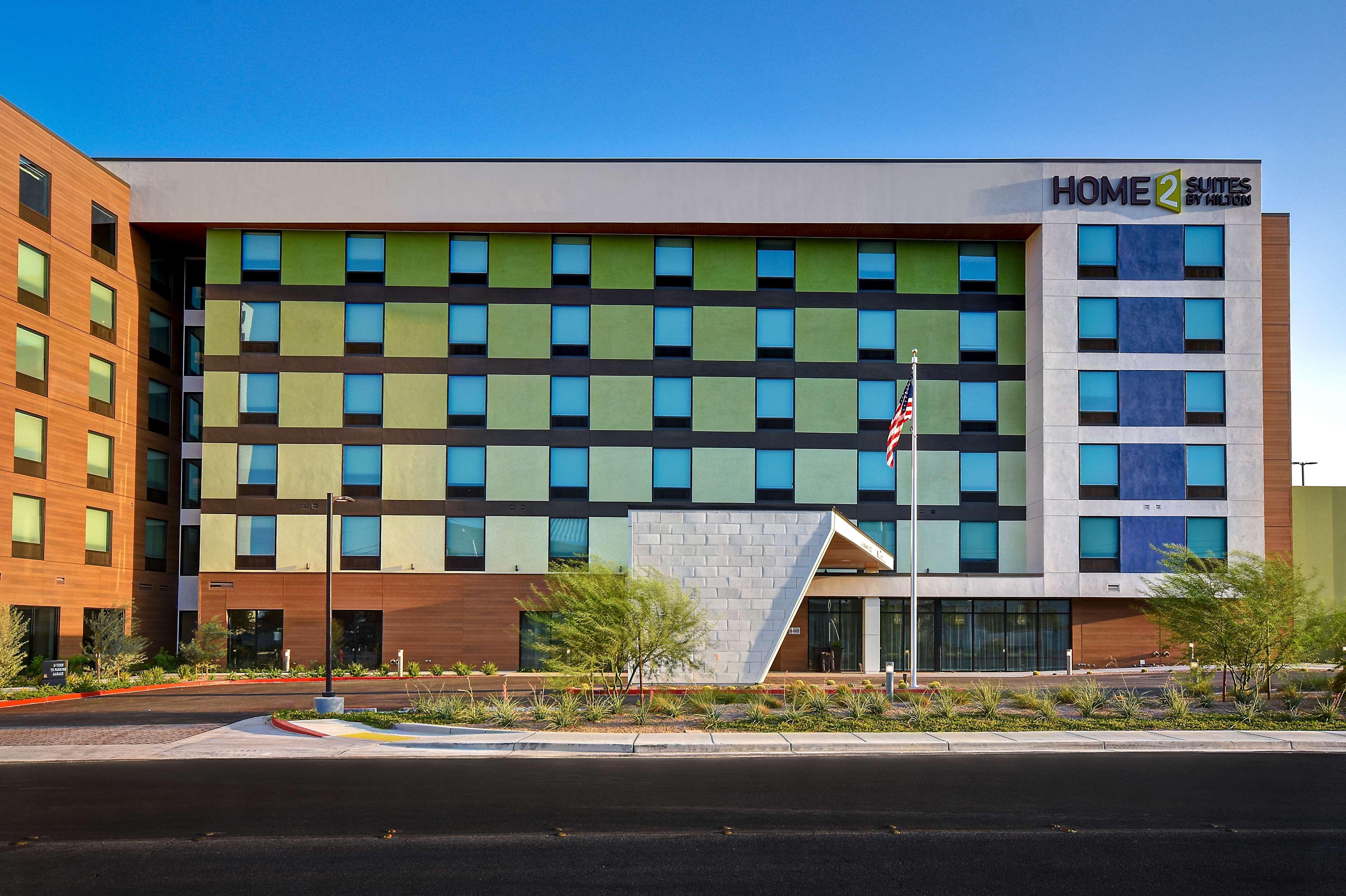 Hampton Inn & Suites Las Vegas Convention Center - No Resort Fee المظهر الخارجي الصورة