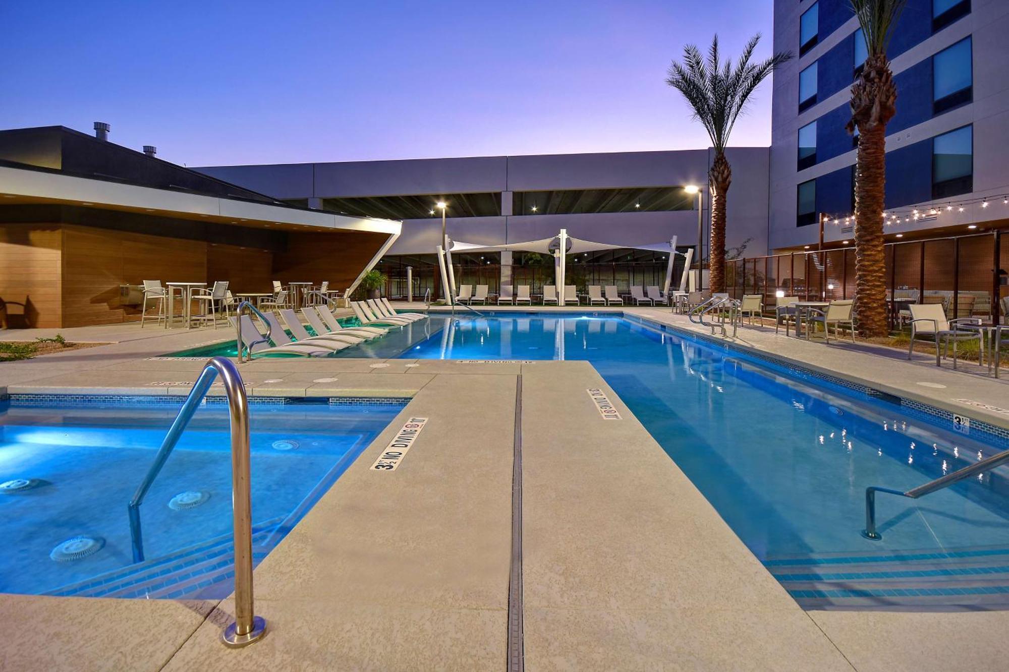 Hampton Inn & Suites Las Vegas Convention Center - No Resort Fee المظهر الخارجي الصورة