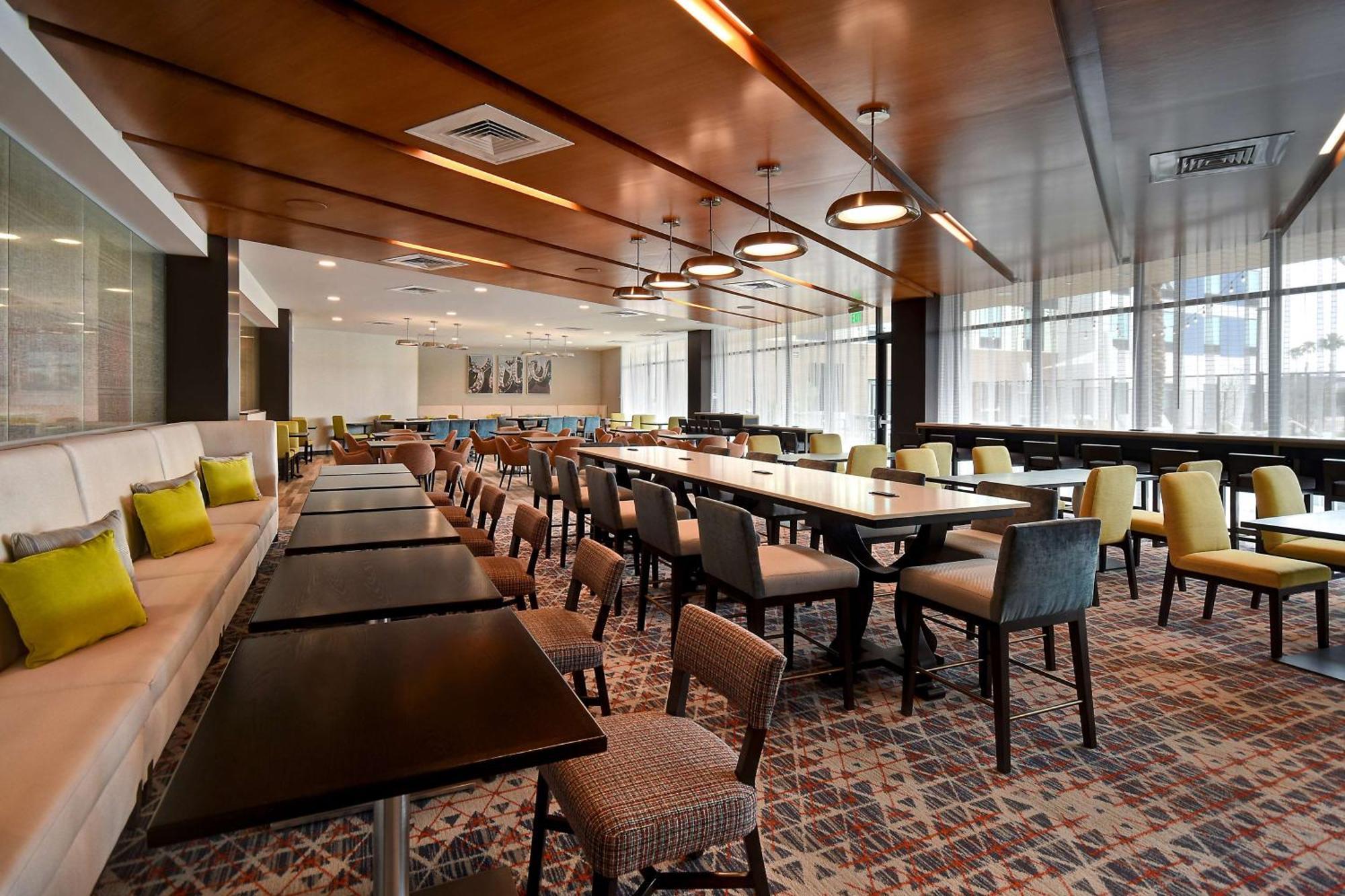 Hampton Inn & Suites Las Vegas Convention Center - No Resort Fee المظهر الخارجي الصورة
